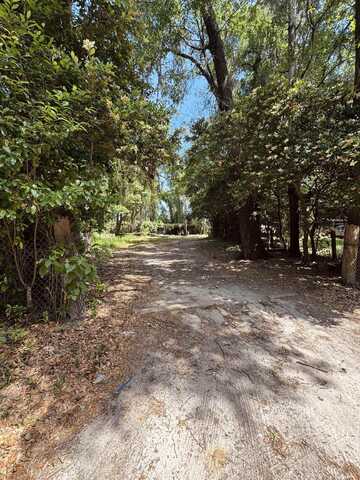 3122 Bicycle Road, Tallahassee, FL 32304