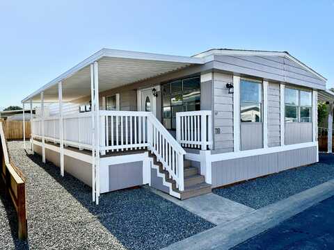 720 E Worth Avenue, Porterville, CA 93257