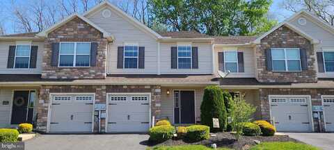 709 CARAMIST CIRCLE, READING, PA 19608