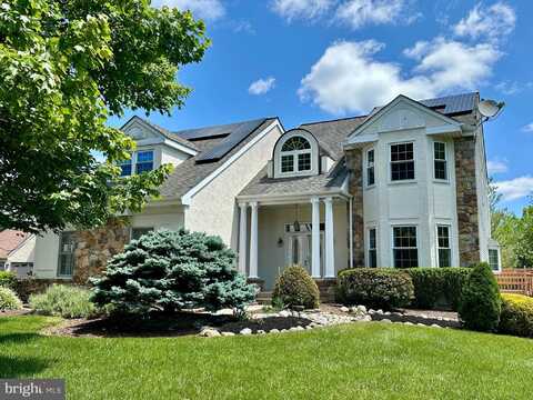 55 W WINDROSE DRIVE, RICHBORO, PA 18954
