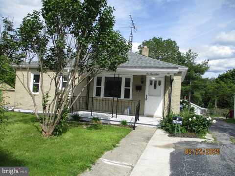 617 ALBERT STREET, MARTINSBURG, WV 25404