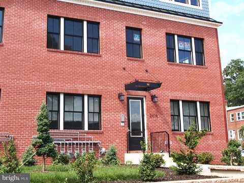 2016 D STREET NE, WASHINGTON, DC 20002
