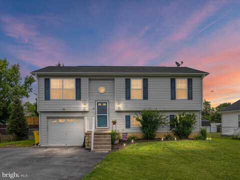 20 COOK COURT, MARTINSBURG, WV 25405