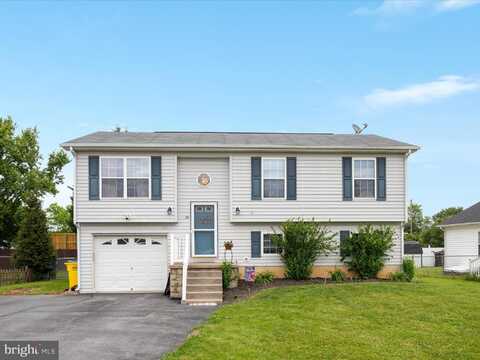 20 COOK COURT, MARTINSBURG, WV 25405