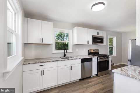3333 STONE RIDGE ROAD, YORK, PA 17402