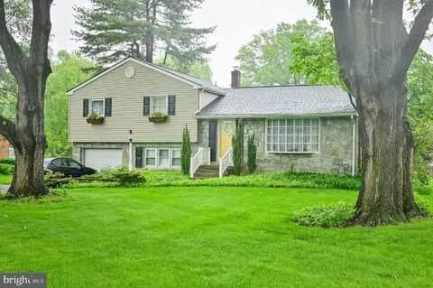 1909 BLOOMINGDALE AVENUE, LANCASTER, PA 17601