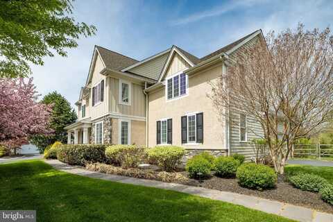 8 FALLBROOK LANE, GLEN MILLS, PA 19342
