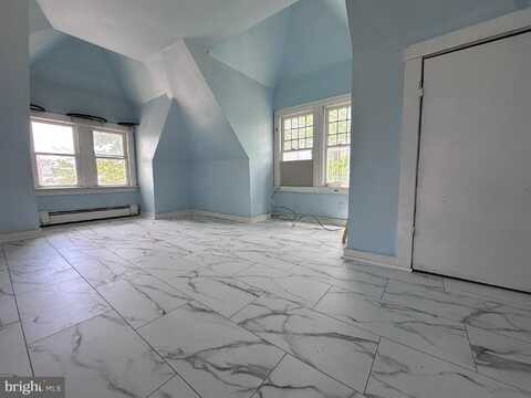 110 S BROAD STREET, PENNS GROVE, NJ 08069
