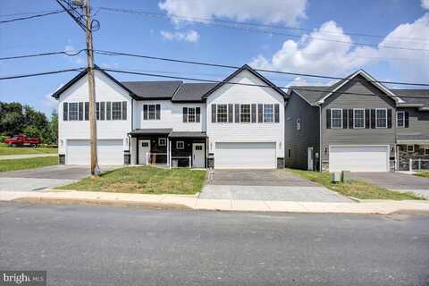 305 GRANDVIEW AVE, WAYNESBORO, PA 17268