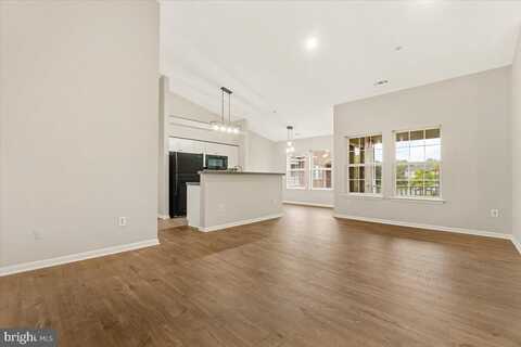 2400 DOMINION DR UNIT 3D, FREDERICK, MD 21702