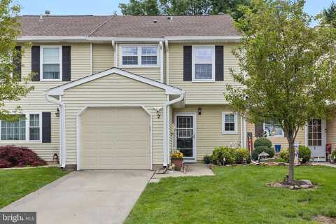 2 GLOUCESTER COURT, BORDENTOWN, NJ 08505