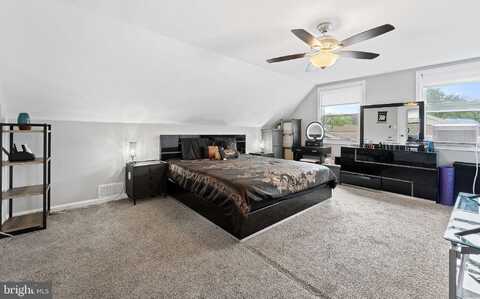 35 MULLSHIRE LANE, WILLINGBORO, NJ 08046