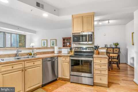 19355 CYPRESS RIDGE TERRACE, LEESBURG, VA 20176
