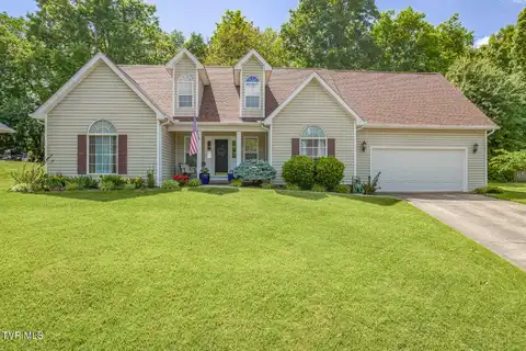 620 Glen Oaks Place, Johnson City, TN 37615