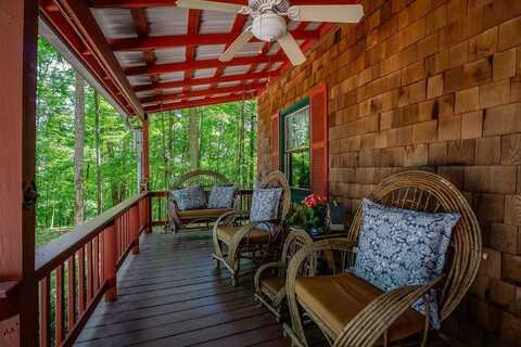 345 Hilltop Ln, GAINESBORO, TN 38582