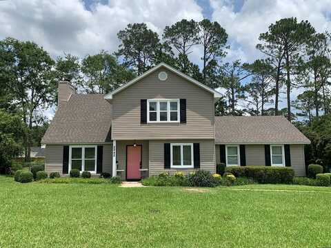 2242 Oakgrove Circle, Valdosta, GA 31602