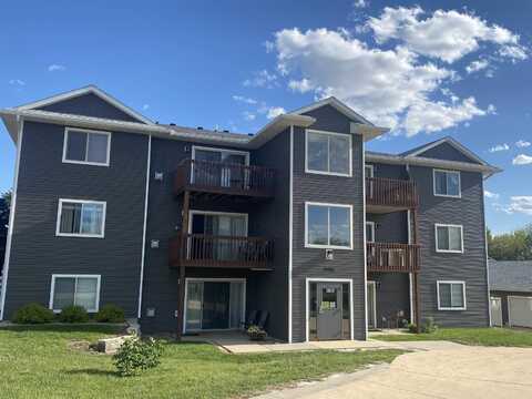 4706 Chadwick Road, Cedar Falls, IA 50613
