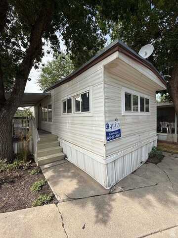 19 E COLONIAL WOOD, North Salt Lake, UT 84054