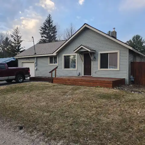 9957 Oakwood Court, Saint Helen, MI 48656