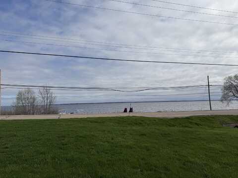 98 & 99 Heightsview, Houghton Lake, MI 48629
