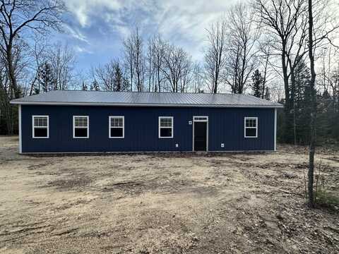 760 E Russell Lake Road, Roscommon, MI 48653