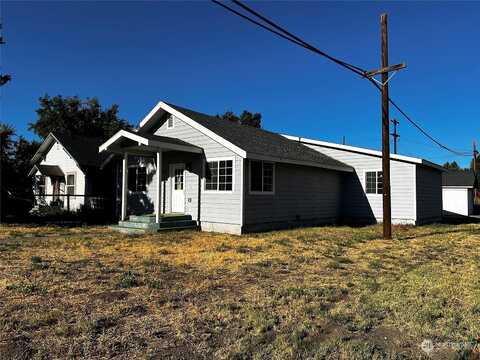 1St, WHITE SWAN, WA 98952