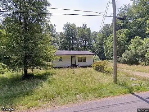 Henderson St, RAVENNA, OH 44266