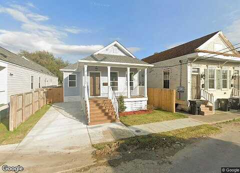 Pauger Street, NEW ORLEANS, LA 70117