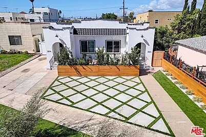 And Ventur, Los Angeles, CA 90018