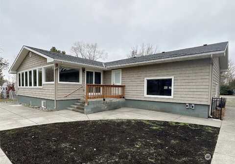 Abby Avenue #B, Benton City, WA 99320