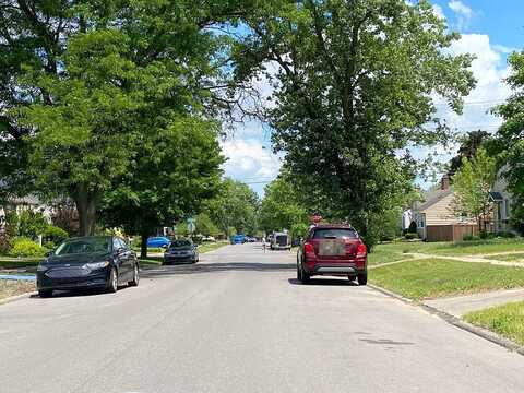 Hazelhurst, FERNDALE, MI 48220