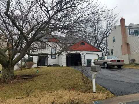 Russell, DOWNINGTOWN, PA 19335