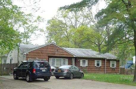 Chestnut St, CENTRAL ISLIP, NY 11722