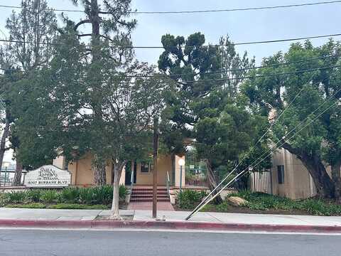 Burbank Blvd., Unit 7, Tarzana, CA 91356