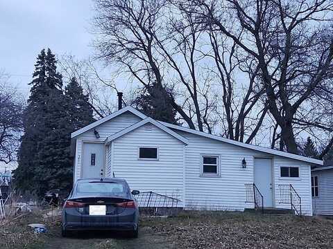 Read Ave, Le Roy, MN 55951