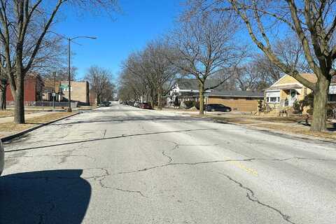 107Th, CHICAGO, IL 60628