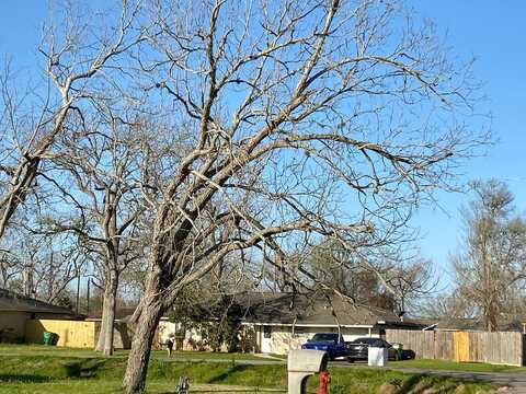 San Saba, RICHWOOD, TX 77531