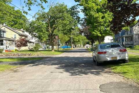 Isham, AVON, NY 14414