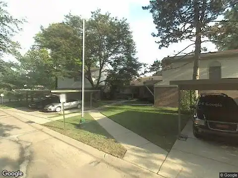 Farmbrook Villa Dr Unit 114, Southfield, MI 48034