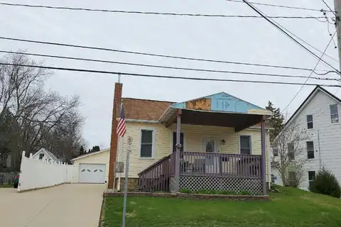 Kaufmann, DUBUQUE, IA 52001