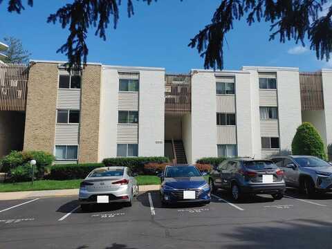 W University Boulevard #22, Kensington, MD 20895