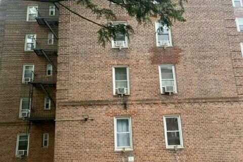 75Th Street 6D, Jackson Heights, NY 11372