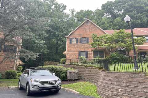 Rustmont, MALVERN, PA 19355