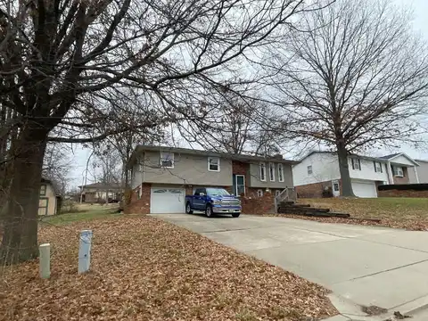 Rainbow Hills, JEFFERSON CITY, MO 65109