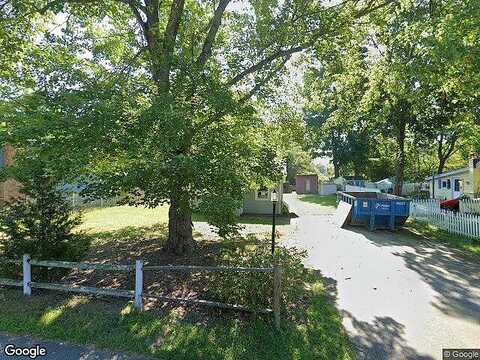 Lane One, WARWICK, RI 02888