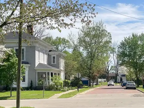 Vine, MOUNT VERNON, OH 43050
