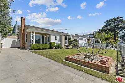 64T, Los Angeles, CA 90064
