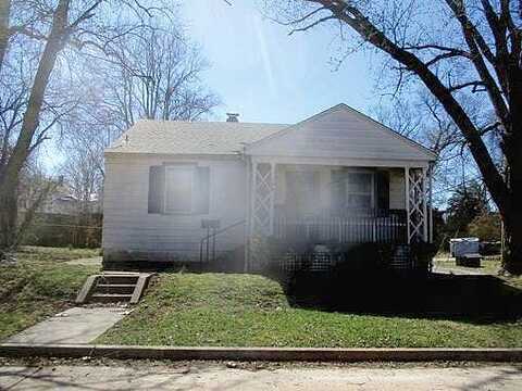 Benton St, Belleville, IL 16777215