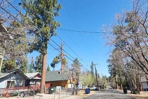 Leonard, SUGARLOAF, CA 92386