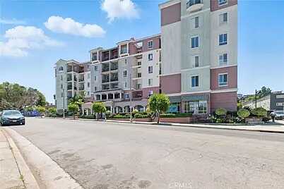 Street &Amp; Hoover Stree, Los Angeles, CA 90008